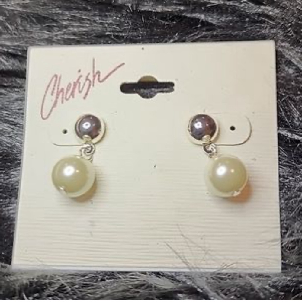 Cherish silver plated faux pearl dangle earrings 1 1/2" NWT